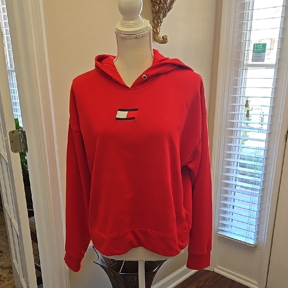 Tommy Hilfiger Sport Red Hoodie Red White Blue Embroidered Logo Front Large EUC
